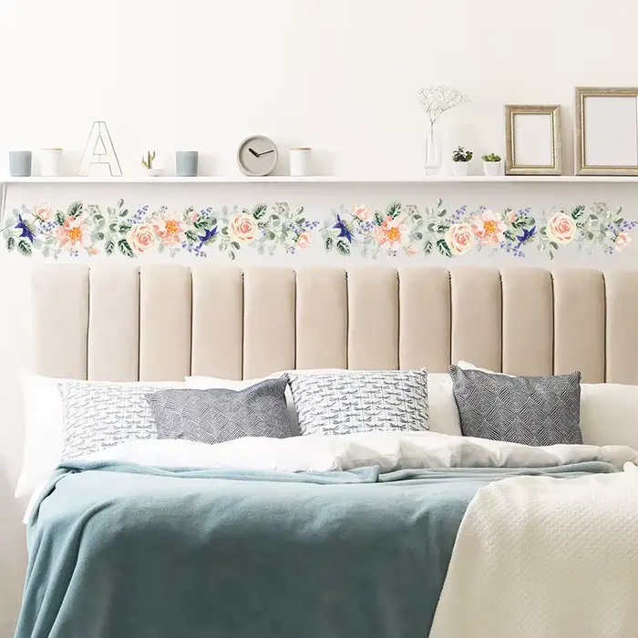 Superbe autocollant mural décoratif pour plinthe