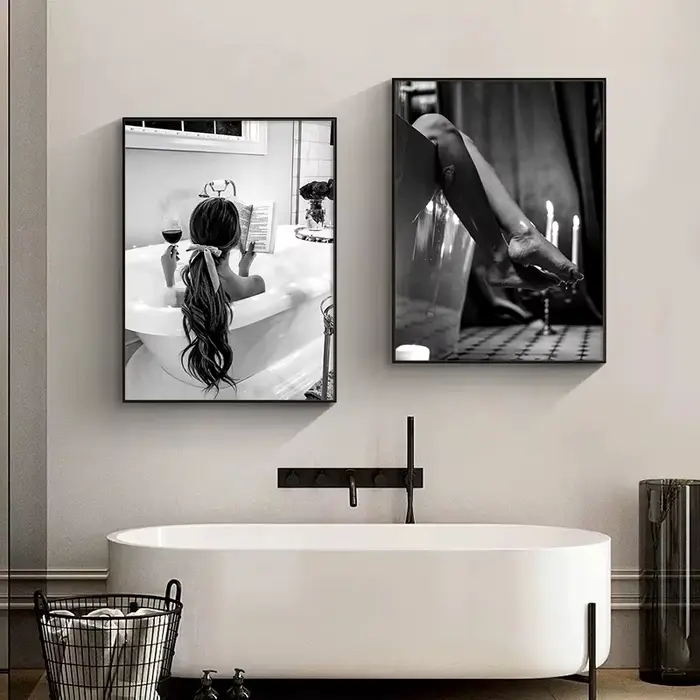 Toile de peinture de salle de bain pour femme
