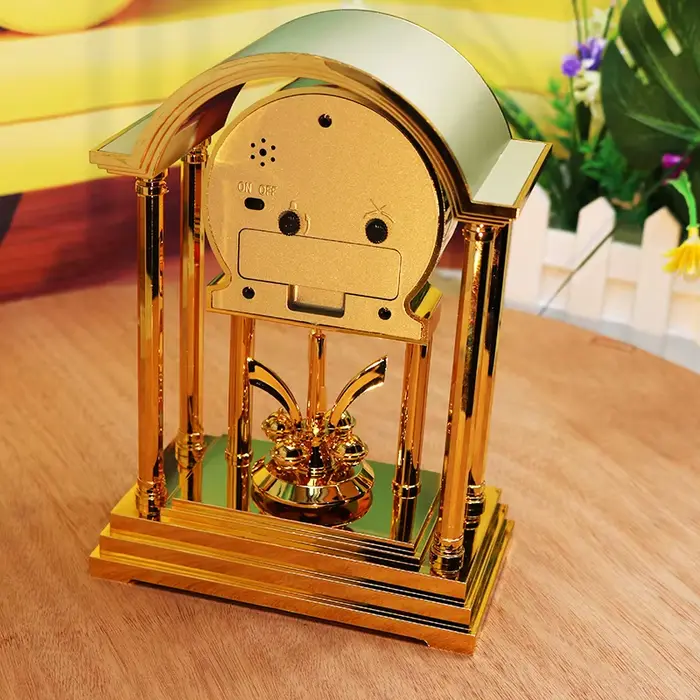 Horloge de table vintage avec mouvement à quartz