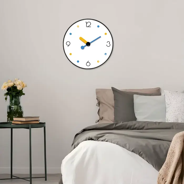 1 Horloge murale colorée simple et mignonne