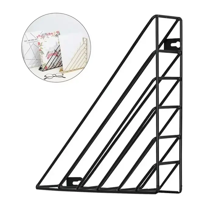 Étagère murale triangulaire en métal