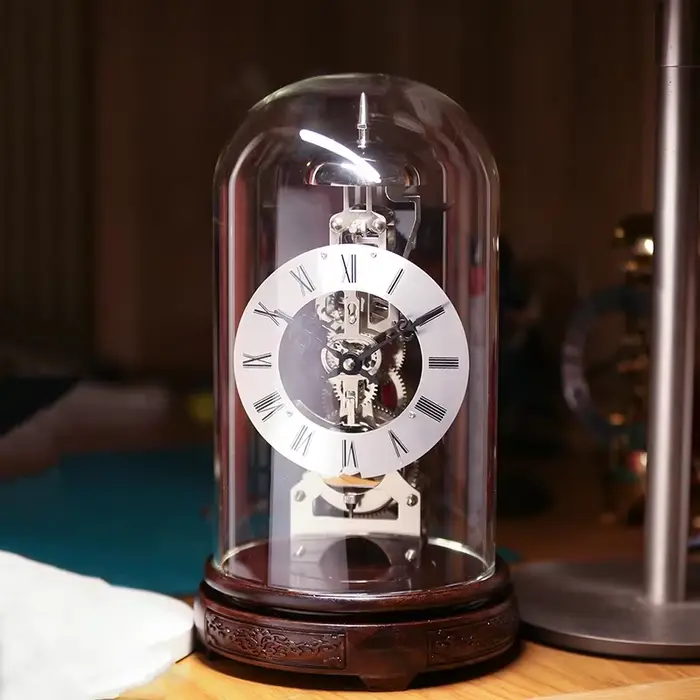 Horloge de Table mécanique nordique Antique