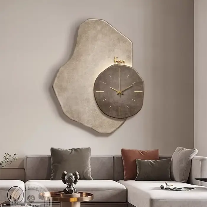 Grande horloge murale LED au design moderne