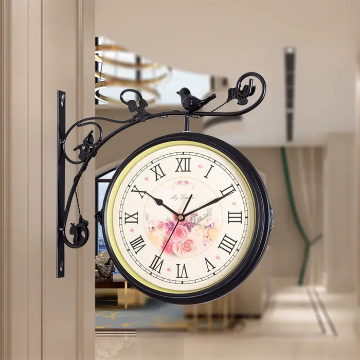 Horloge murale silencieuse Double face