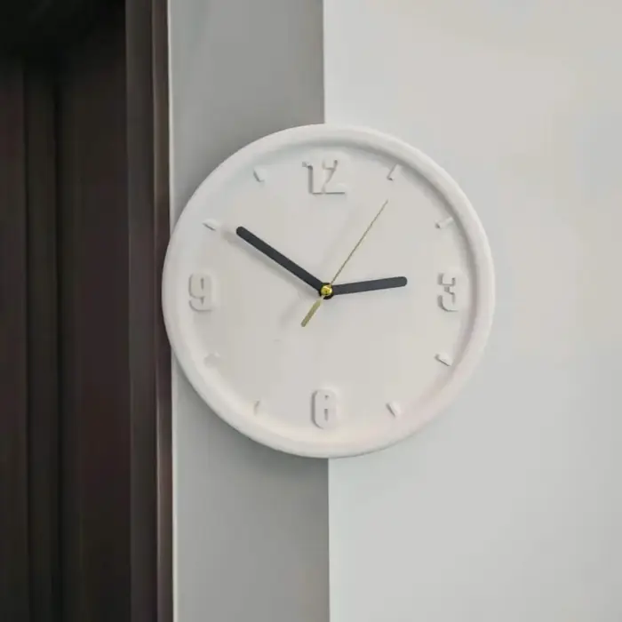 Horloge murale d'angle sans perçage, design artistique et scientifique, silencieuse, pour salon, bureau, décoration intérieure