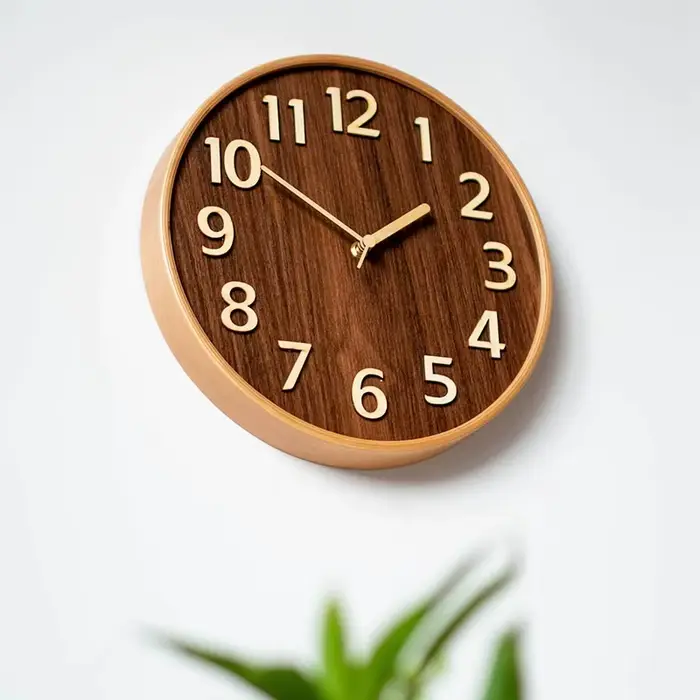 Horloge murale en bois massif de 12 pouces