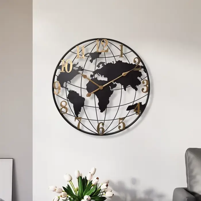 Horloge murale minimaliste en métal
