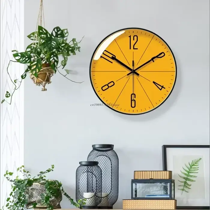Horloge murale nordique simple 2026