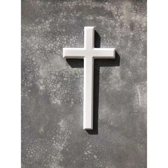 Croix de mur en bois pour la décoration intérieure