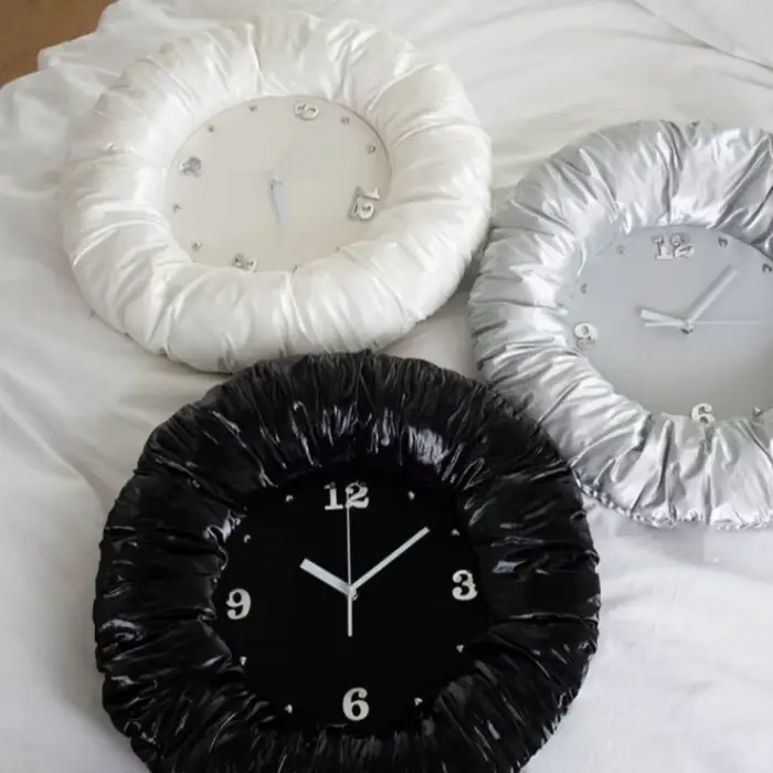 Horloge murale coréenne en tissu