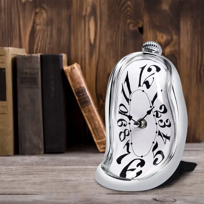 Horloge fondante style Salvador Dalí