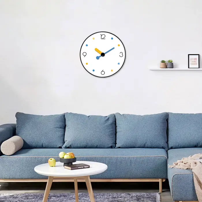 1 Horloge murale colorée simple et mignonne