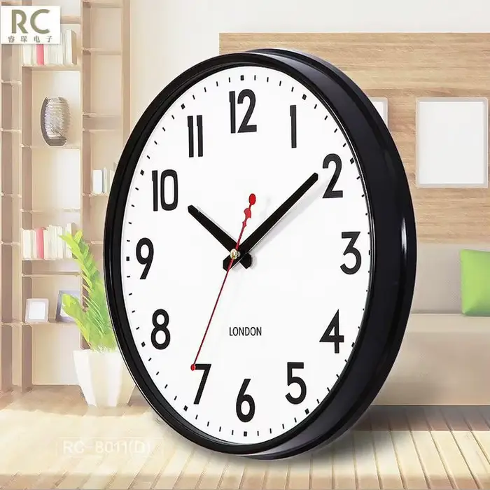 Horloge murale rétro européenne