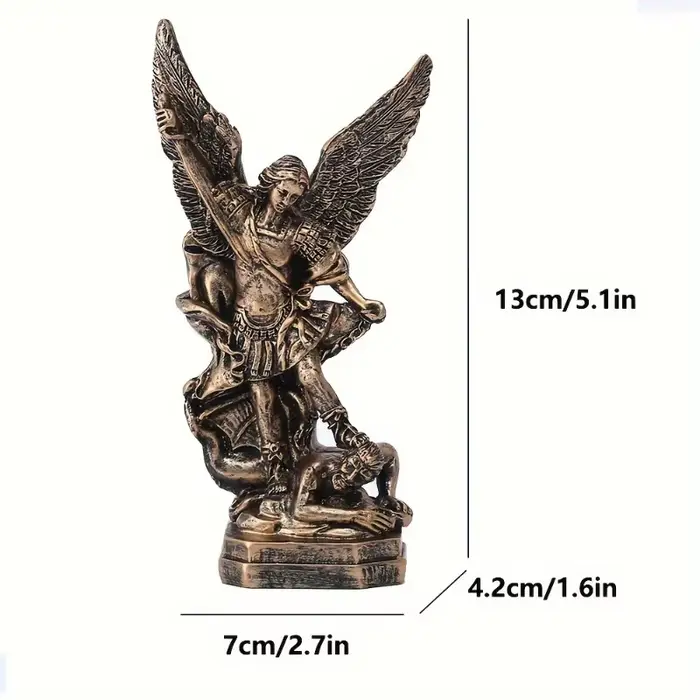 Statue d'Arcange de San Miguel
